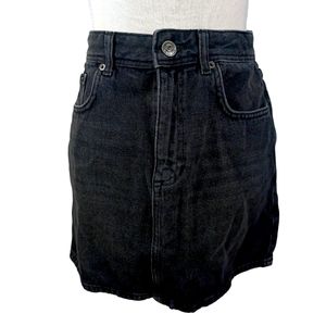 BDG Urban Outfitters Black Wash Denim Mini Skirt Medium -Pockets -Belt Loops